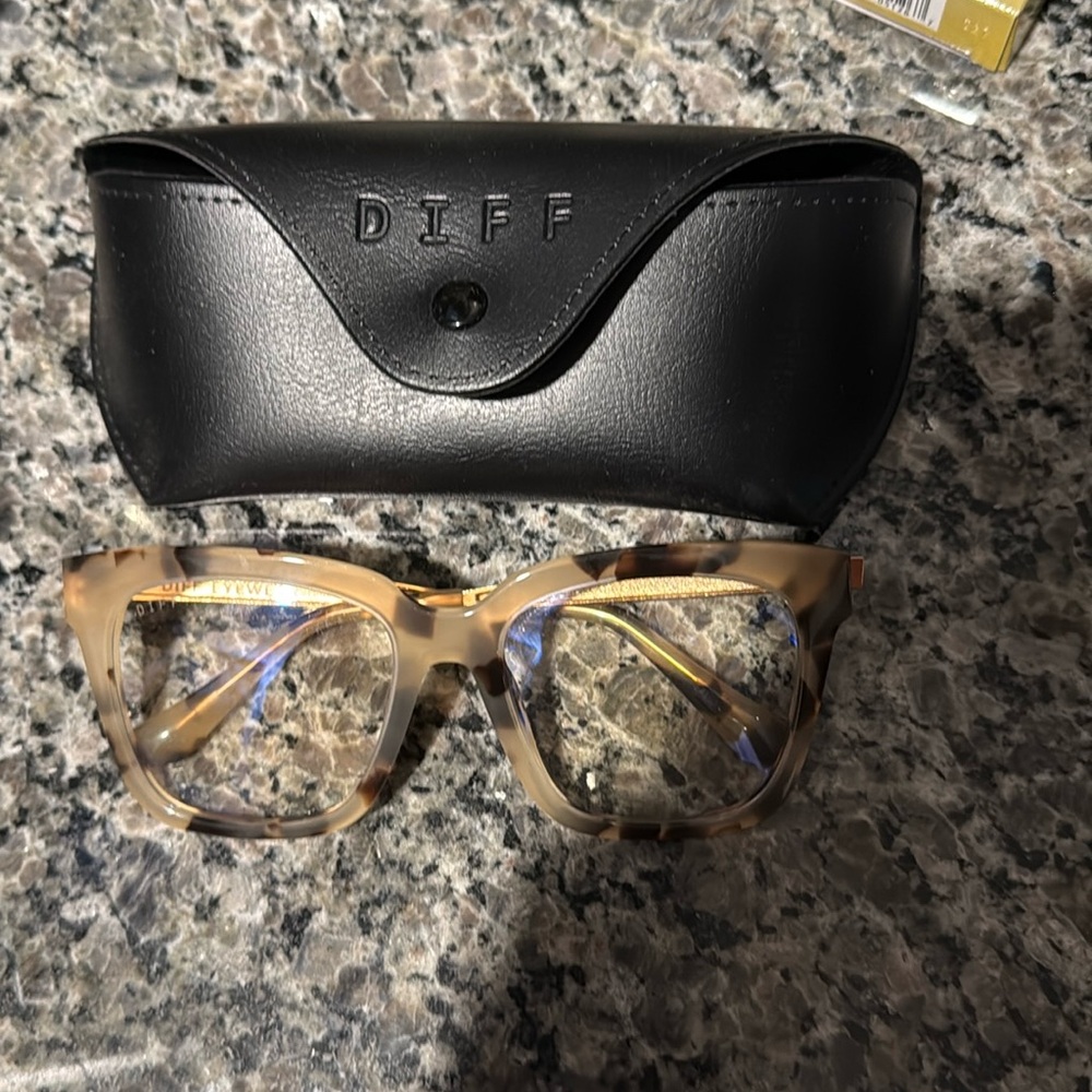 Diff eyeglasses blue light